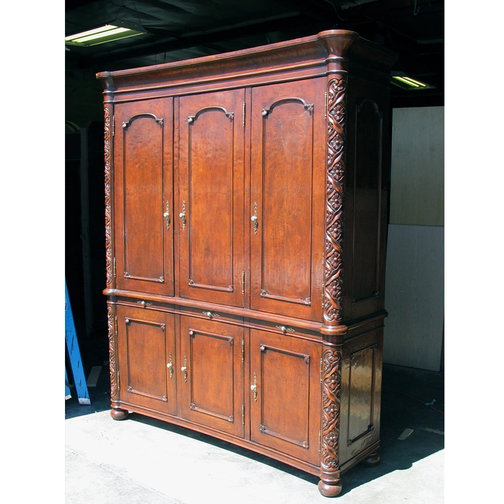 Colonial Curved Wardrobe